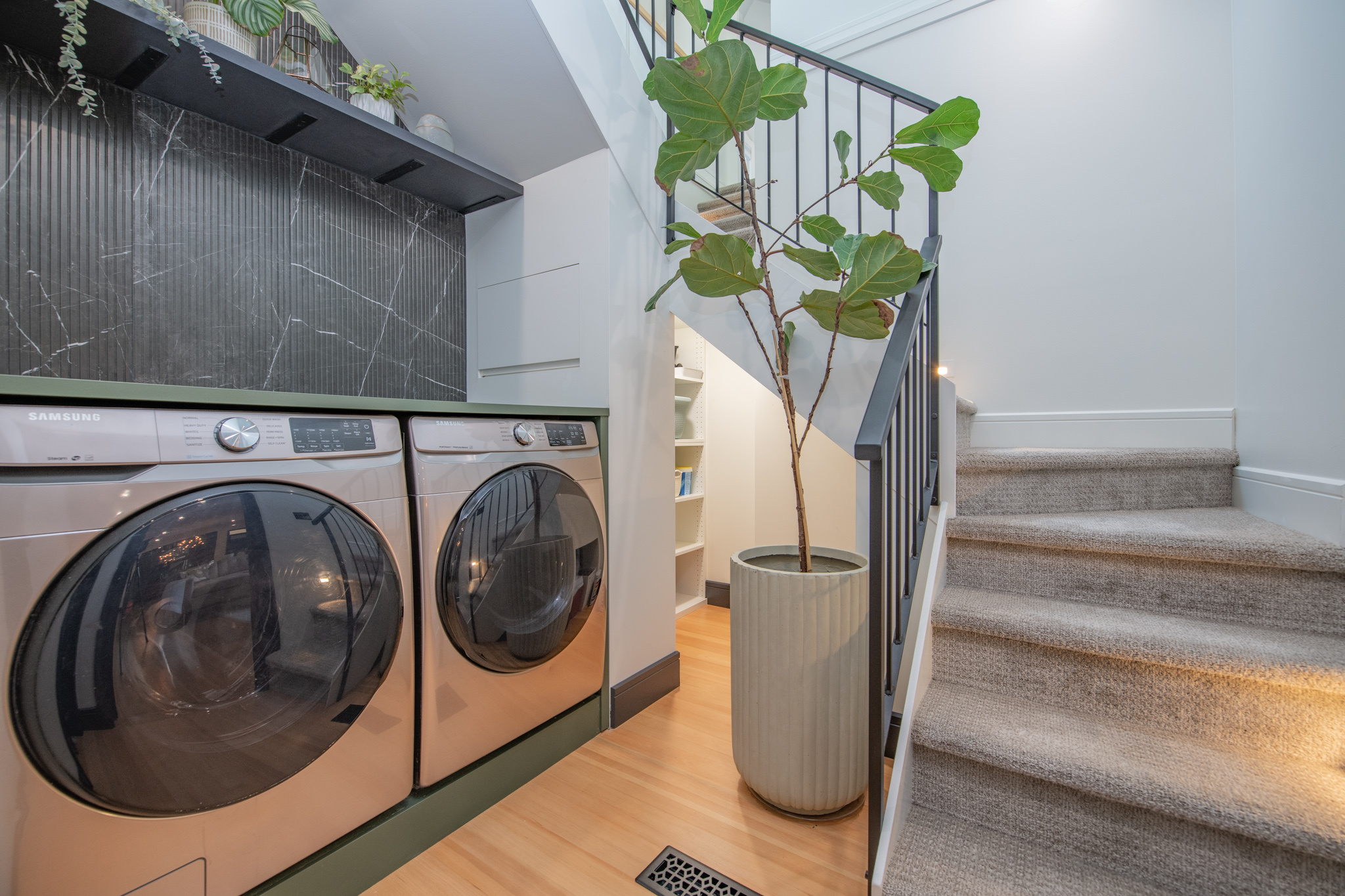 Spa bath with freestanding soaker tub